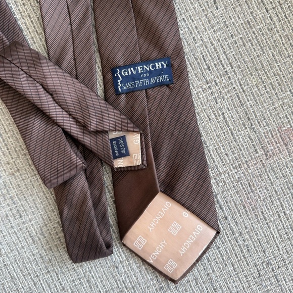 Givenchy Dark Brown Diagonal Striped Tie 100% Silk - Picture 3 of 3